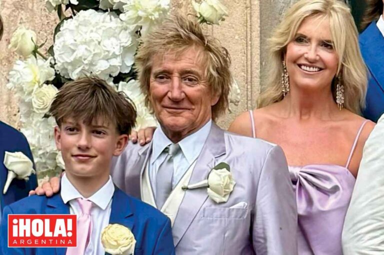 rod-stewart-celebro-la-boda-de-su-hijo-liam-en-escocia-junto-a-su-numerosa-familia:-las-fotos