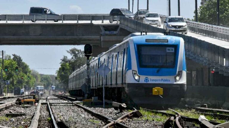 los-ferroviarios-acataron-la-conciliacion-obligatoria-y-suspendieron-la-protesta-prevista-para-este-martes