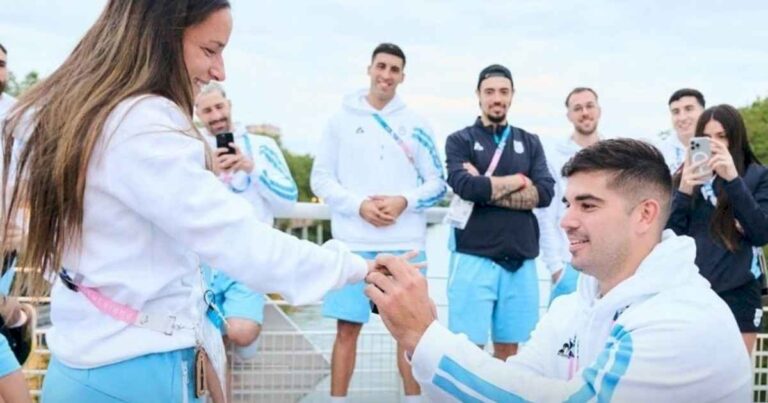 amor-argentino-en-paris:-el-romantico-pedido-de-un-jugador-de-los-gladiadores-a-una-de-las-leonas-en-plena-villa-olimpica