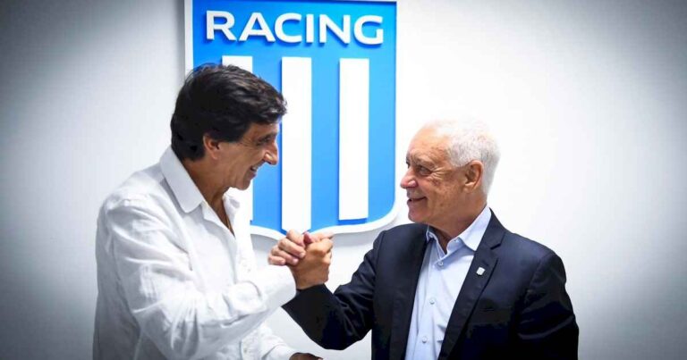 racing:-costas-tiene-el-boleto-picado-por-los-hinchas-y-blanco-espera-un-«gesto»-si-no-le-va-bien-en-la-copa-sudamericana