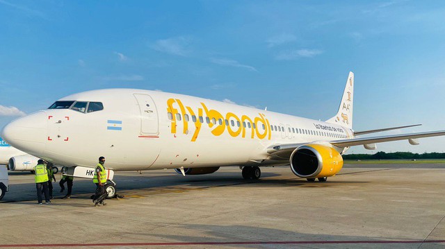 Flybondi cruzó al gobierno de Axel Kicillof por millonaria multa