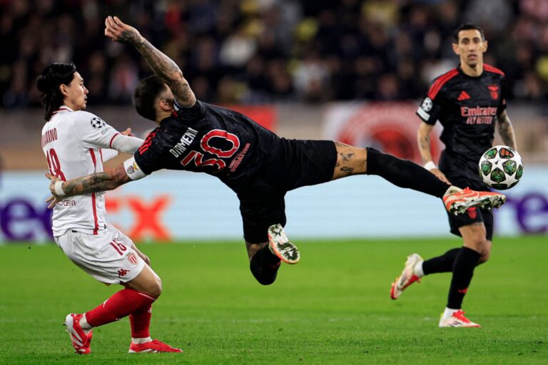 Champions League: Benfica derrotó a Mónaco de visitante, pero Di María se retiró lesionado y Feyenoord le ganó a un multicapeón