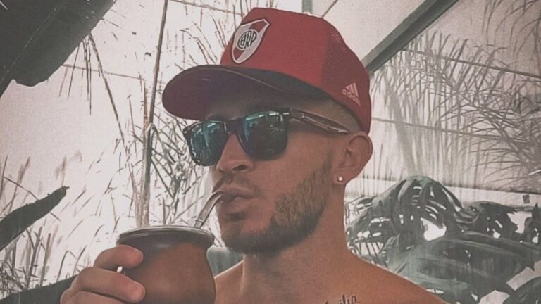 La tajante decisión que tomó un streaming de River con Santiago de «Love is Blind»