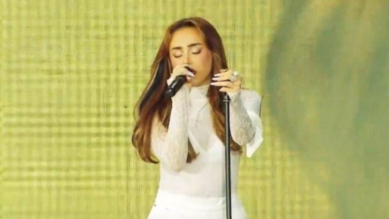 Video: Nicki Nicole se presentó en Cosquín Rock y versionó a Charly García