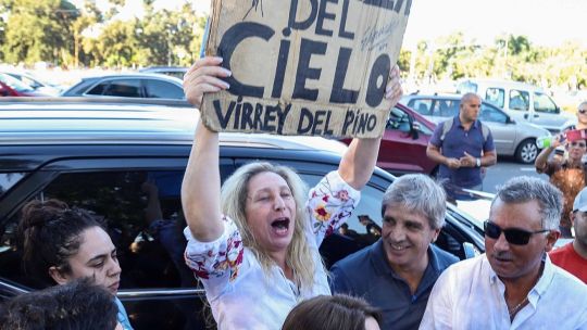 Sin referencias a $LIBRA, Karina Milei y Luis Caputo encabezaron un acto de afiliación en Palermo