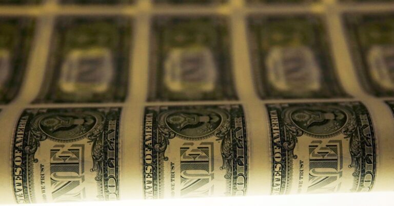 Dólar hoy: a cuánto cotizan el oficial y sus diferentes tipos de cambio este martes 18 de febrero