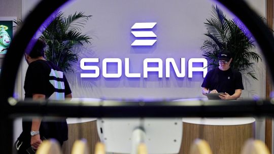 Escándalo en Argentina causa la venta masiva en la plataforma favorita de las memecoins