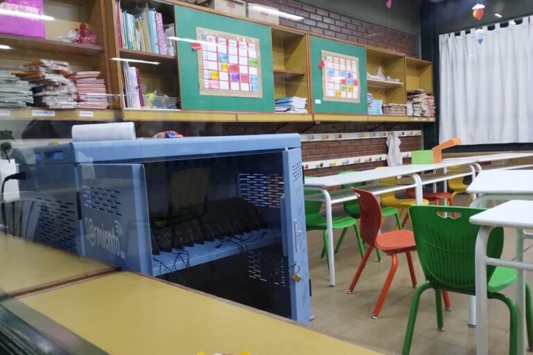 San Cristóbal: roban más de 40 computadoras de una escuela primaria