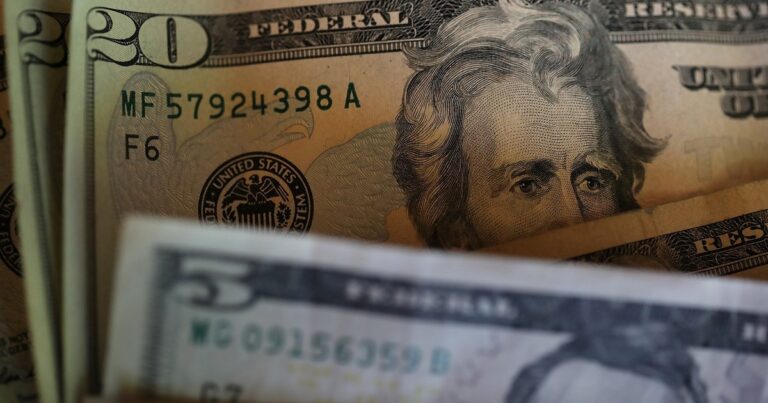 Dólar hoy: a cuánto cotizan el oficial y sus diferentes tipos de cambio este martes 25 de febrero