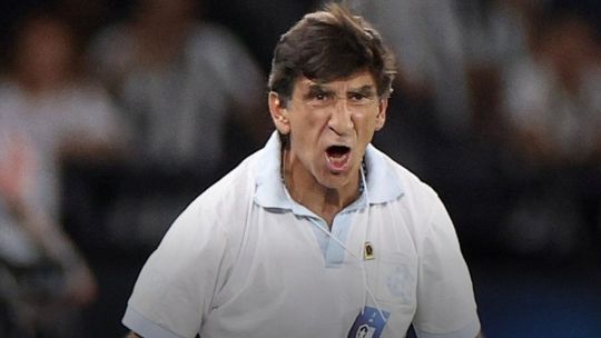 Gustavo Costas recibió buenas noticias a días de enfrentar el clásico ante Independiente