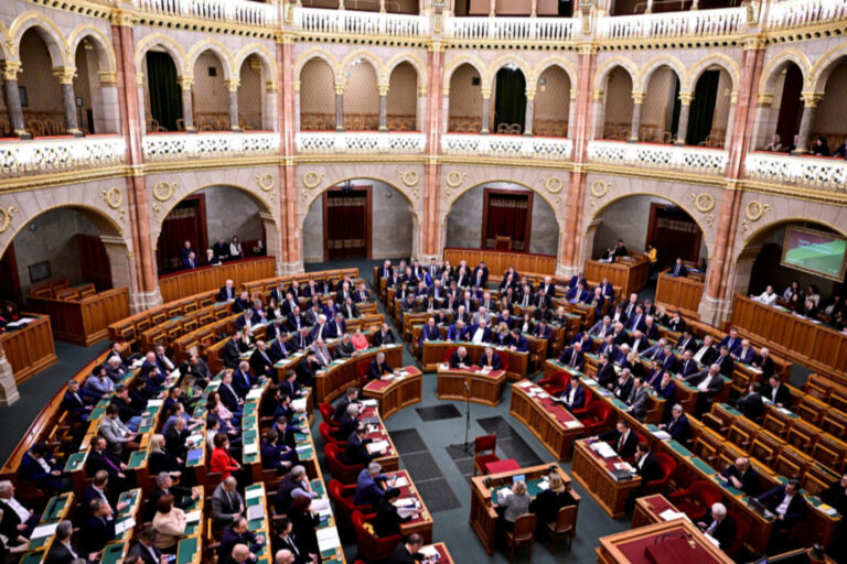 Hungría prohibió la Marcha del Orgullo para proteger a las familias