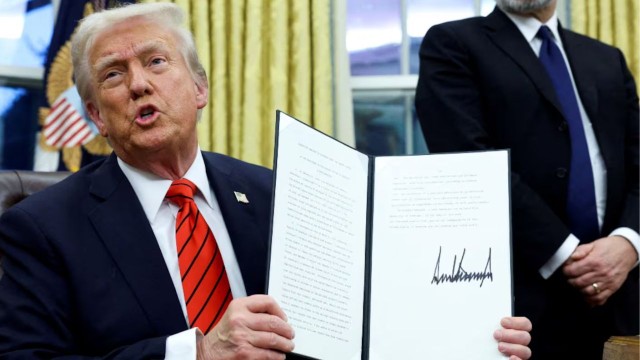 Donald Trump anunció aranceles del 25% a todos los autos que no sean fabricados en Estados Unidos