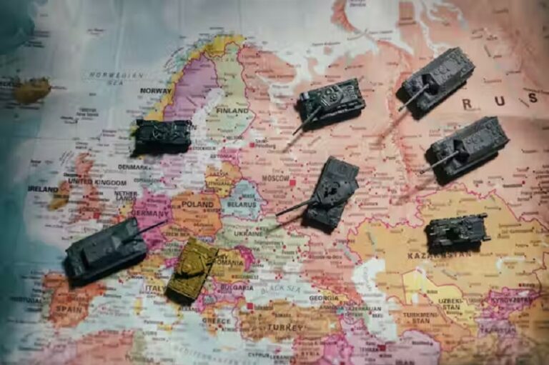 Del estado de bienestar al estado de guerra: keynesianismo militar europeo