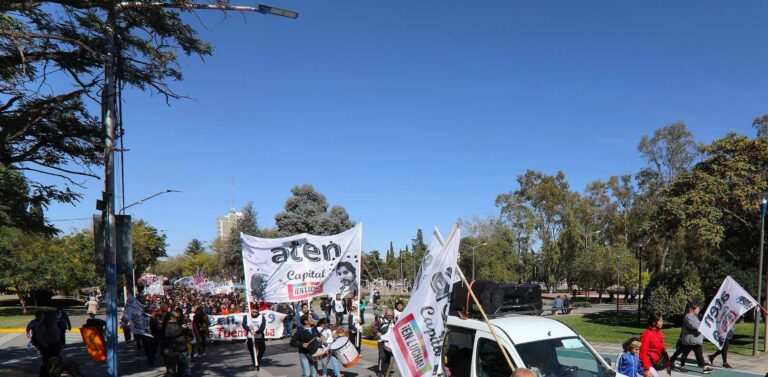 Fuentealba. A 18 años de su fusilamiento, lo recordamos luchando