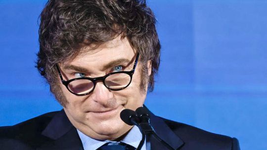 Javier Milei festejó la salida del cepo: «Somos más libres, hemos roto otra cadena más»