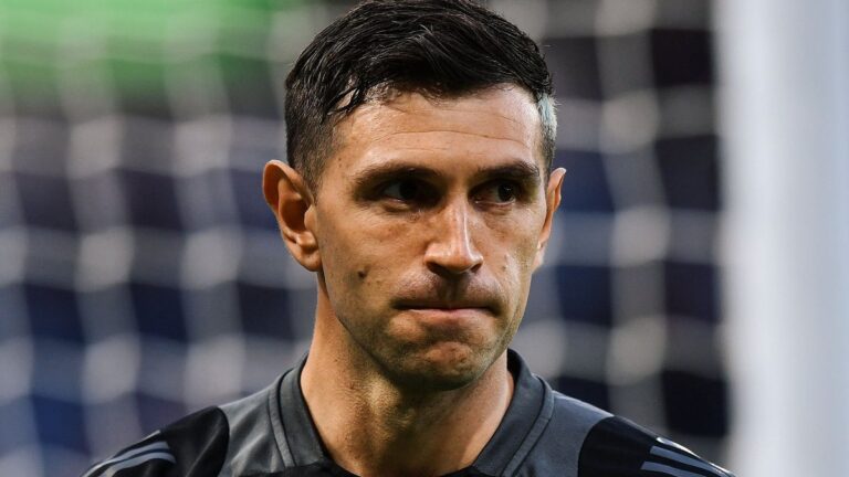 Premier League: Aston Villa perdió un duelo clave ante Manchester City