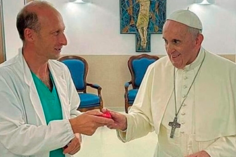 La reveladora confesión del médico privado del Papa Francisco