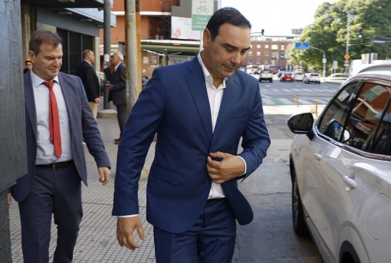 Valdés fijó la fecha de las elecciones y define si su hermano va de candidato a gobernador