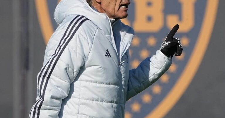 Alarma en Boca por un titular que abandonó la práctica por una molestia