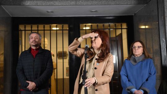 Dónde vive Cristina Kirchner y cuál sería su posible residencia de prisión domiciliaria
