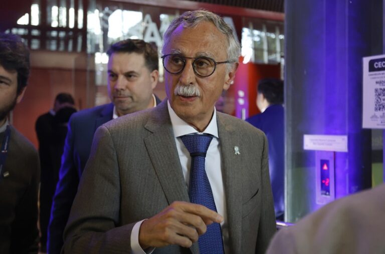 Renunció la jefa del Garrahan en medio de la crisis con los médicos