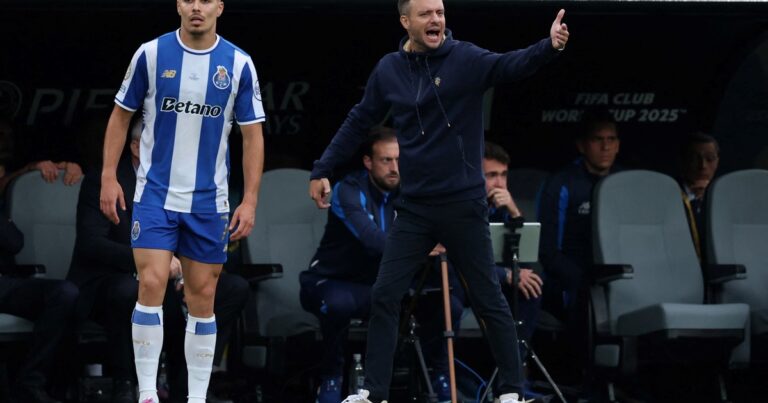 Qué dijo Anselmi tras el empate del Porto en el debut?