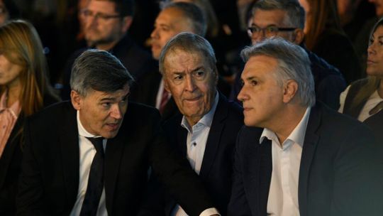 Llaryora pone a la capital provincial en el centro de la escena política