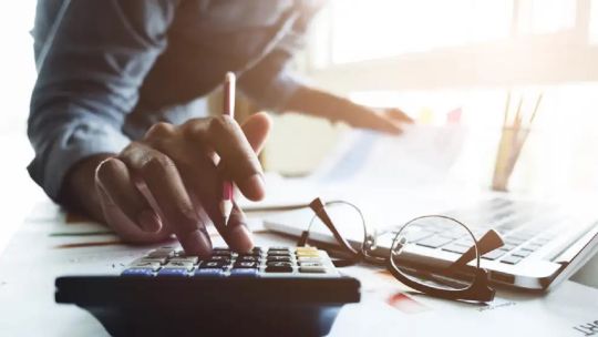 Presión fiscal: En los ingresos menores, el impacto de los impuestos es mayor