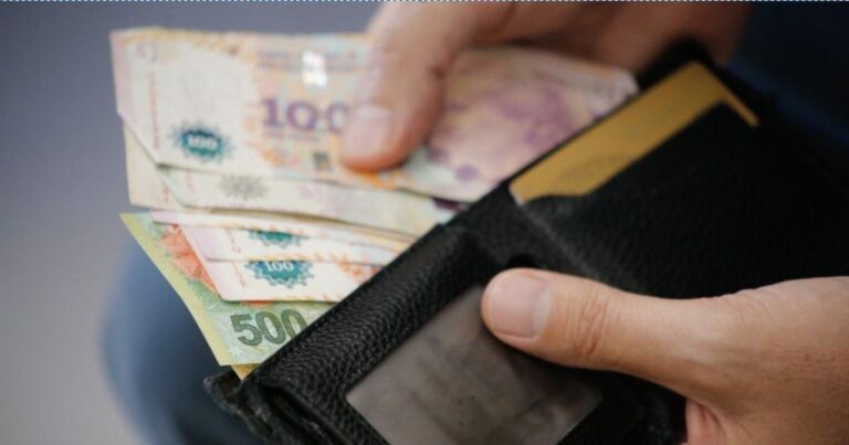 Salarios registrados. Siguen perdiendo contra la inflación