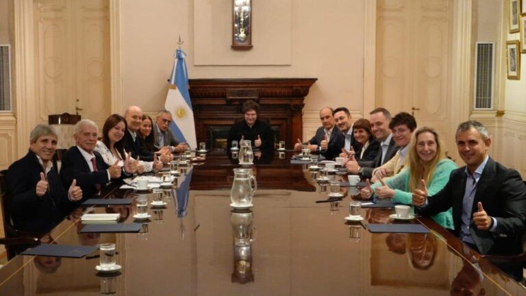 Javier Milei encabezó  una reunión de Gabinete luego del fallo por YPF