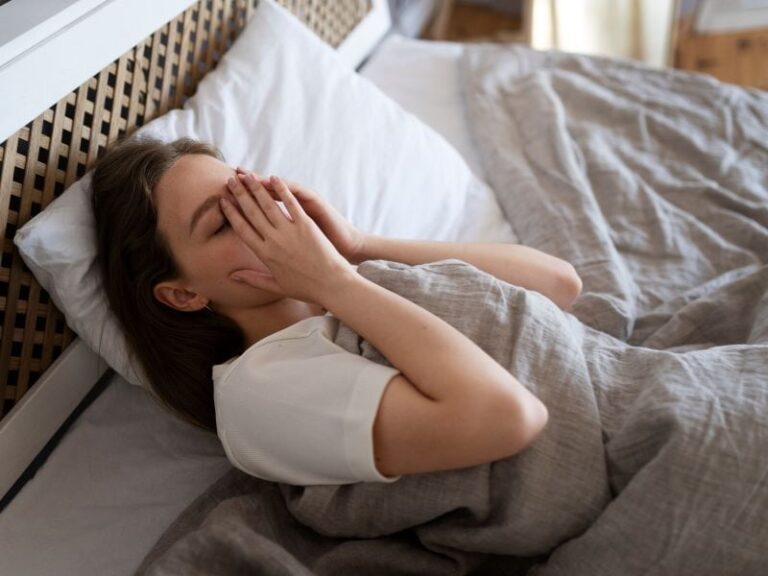 Cuatro tips para dormir mejor, según los expertos
