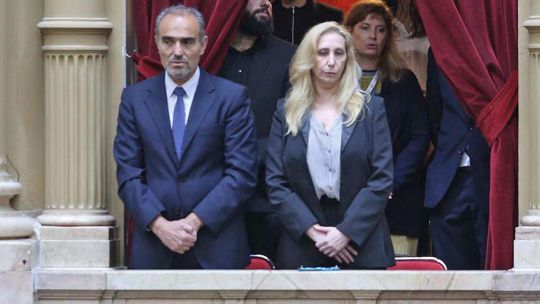 Guerra en el poder libertario