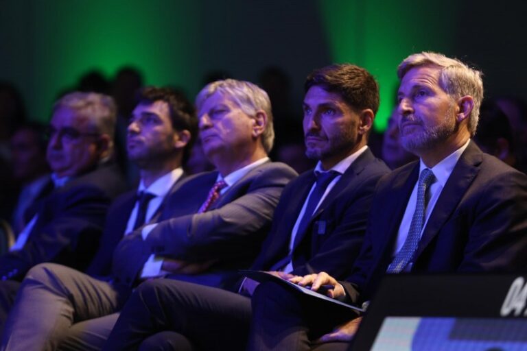 Los gobernadores no peronistas convierten la elección de octubre en un test para la presidencial