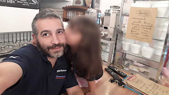 Lo acusaron falsamente de abuso sexual, pasó tres años sin ver a su hija y ahora busca reencontrarse con ella