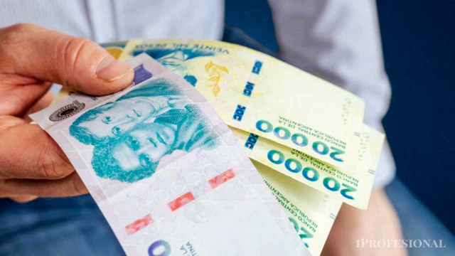 Estos son los sueldos que cobrarán empleados de comercio por categoría en agosto tras confirmarse paritaria