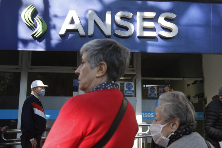 Cuándo cobro ANSES? Jubilados, AUH y los demás pagos este miércoles 13 de agosto