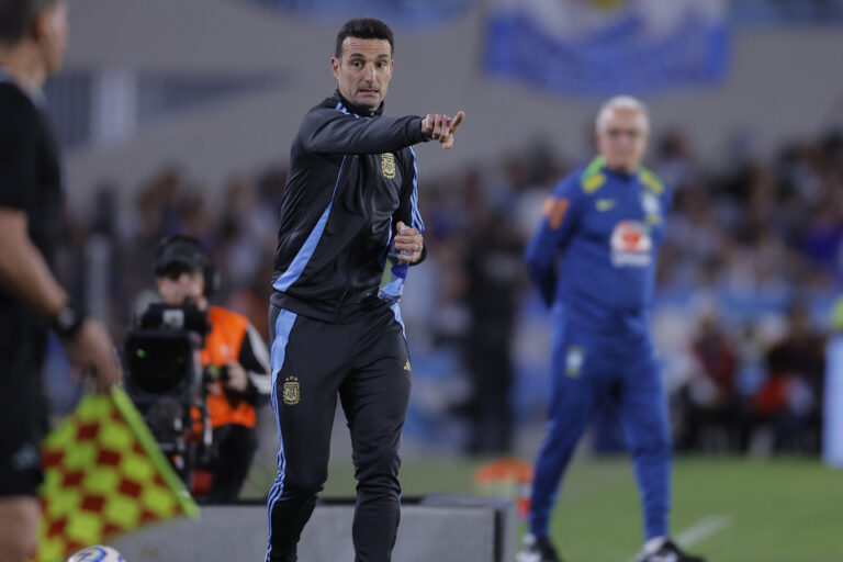 Scaloni y una prelista con novedades para el cierre de las Eliminatorias