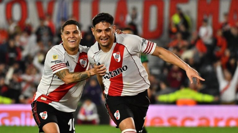 Con Lencina y Salas encendidos, River venció a San Martín y lidera su zona