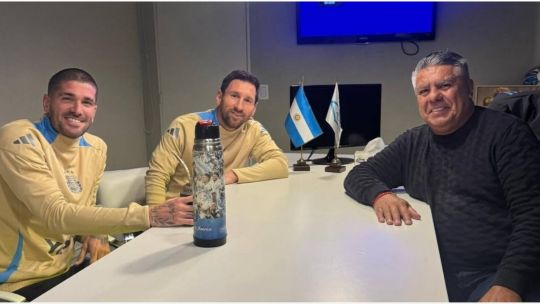 La Selección repite su ritual: la cábala de Messi, De Paul y Tapia antes del partido contra Venezuela