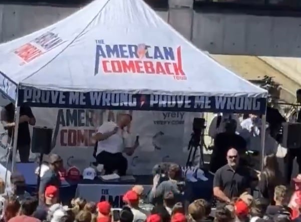 Disparan contra Charlie Kirk, un reconocido activista conservador durante un acto en Estados Unidos