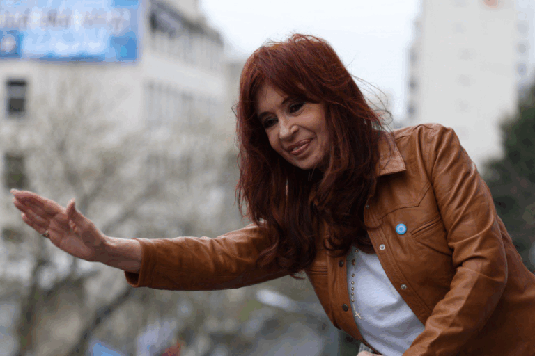 Cristina: «Qué olor a default»