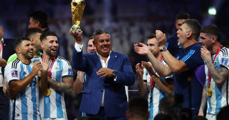 Tras el Mundial de Qatar 2022, Claudio «Chiqui» Tapia puede ir del Todo pasa al Todo llega