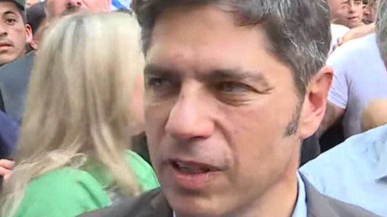 Axel Kicillof, en la marcha contra la reforma laboral: «No va a mejorar nada con esta ley»