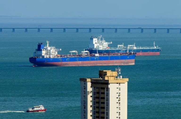 No fue por la «democracia»: Qué empresas yankis disputan el negocio del petróleo en Venezuela?