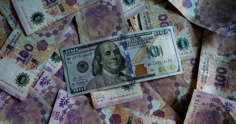 Dólar hoy: a cuánto cotizan el oficial y sus diferentes tipos de cambio este miércoles 25 de febrero