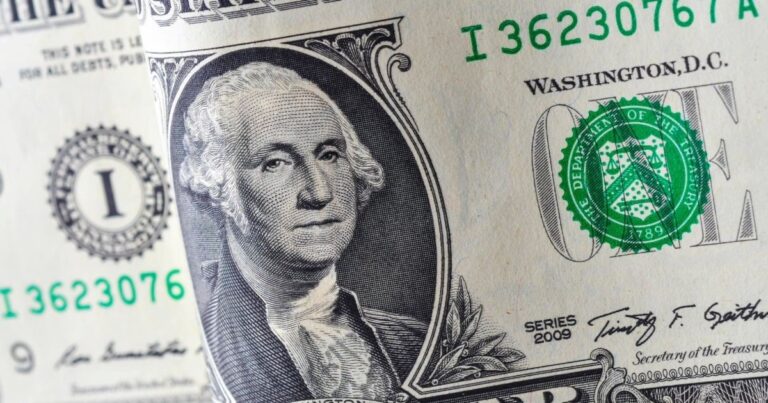 El dólar sube por segundo día y se estaciona por encima de los $ 1.400