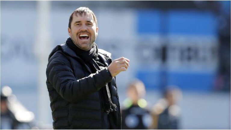 Se acerca Eduardo «Chacho» Coudet a River: firmaría hasta diciembre de 2027 y ya se piensa en su debut