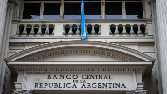 El Banco Central compró US$ 70 millones y pagó un vencimiento de deuda por US$ 1.000 millones