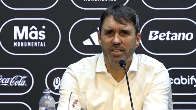 Chacho Coudet fue presentado en River: «Me gusta el lío y para eso estamos»