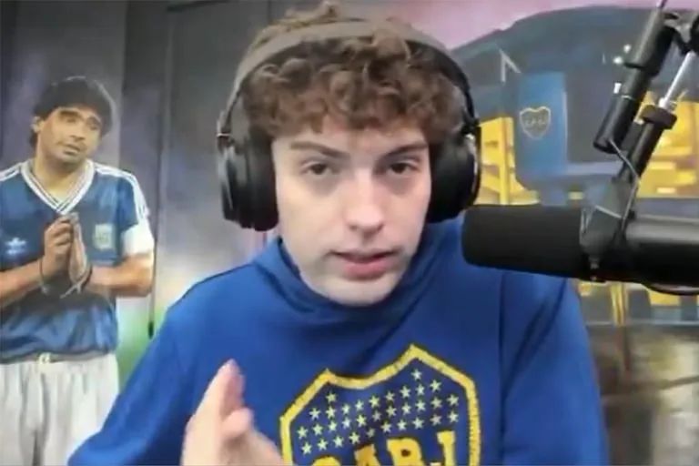 Nunca visto: Davoo Xeneize frenó su programa de streaming para poner un límite a las agresiones de su público